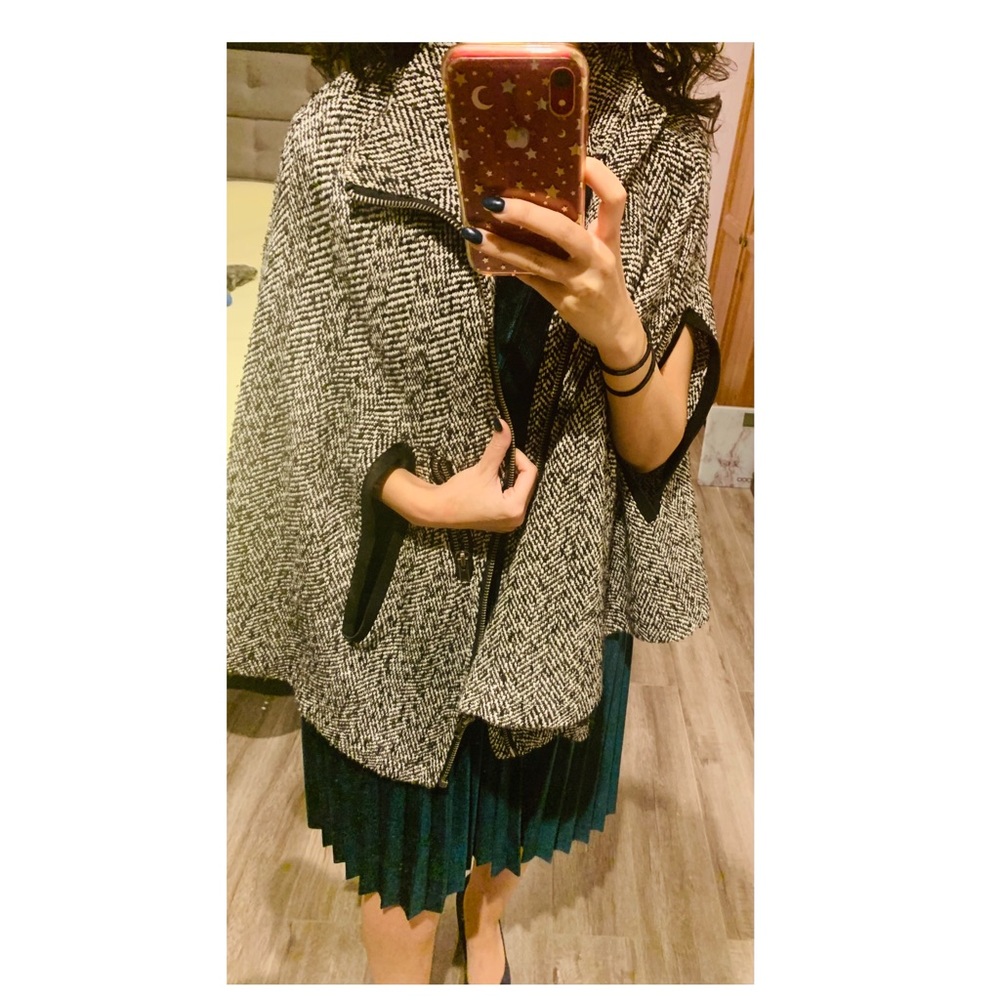 Lulus cape